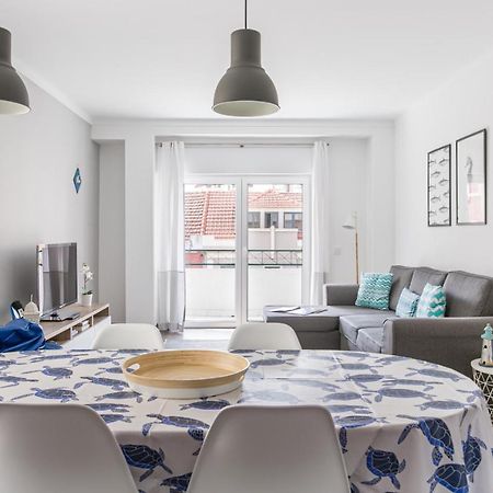 1 Bedroom Beach Apartment With Balcony 2 Min Walk To The Beach! 코스타 다 카파리카 외부 사진