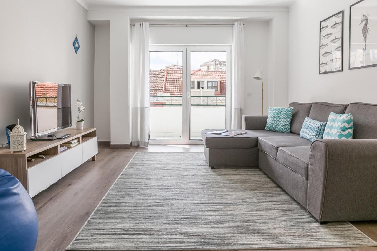 1 Bedroom Beach Apartment With Balcony 2 Min Walk To The Beach! 코스타 다 카파리카 외부 사진
