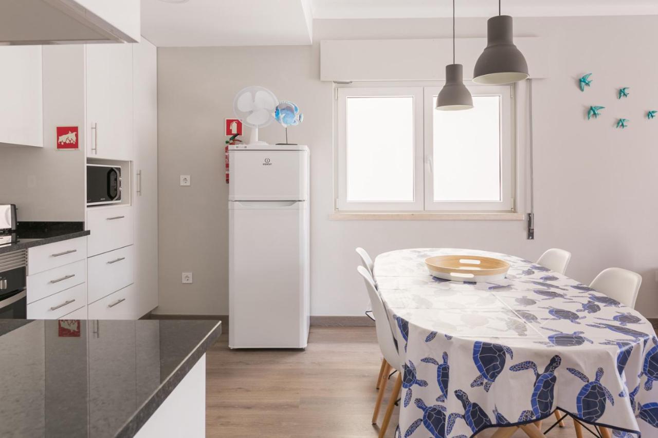 1 Bedroom Beach Apartment With Balcony 2 Min Walk To The Beach! 코스타 다 카파리카 외부 사진